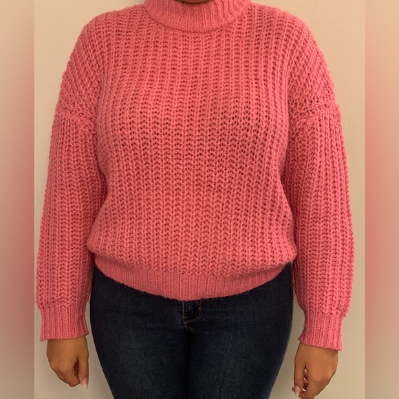 Pink Sweater - Picture 3 of 3